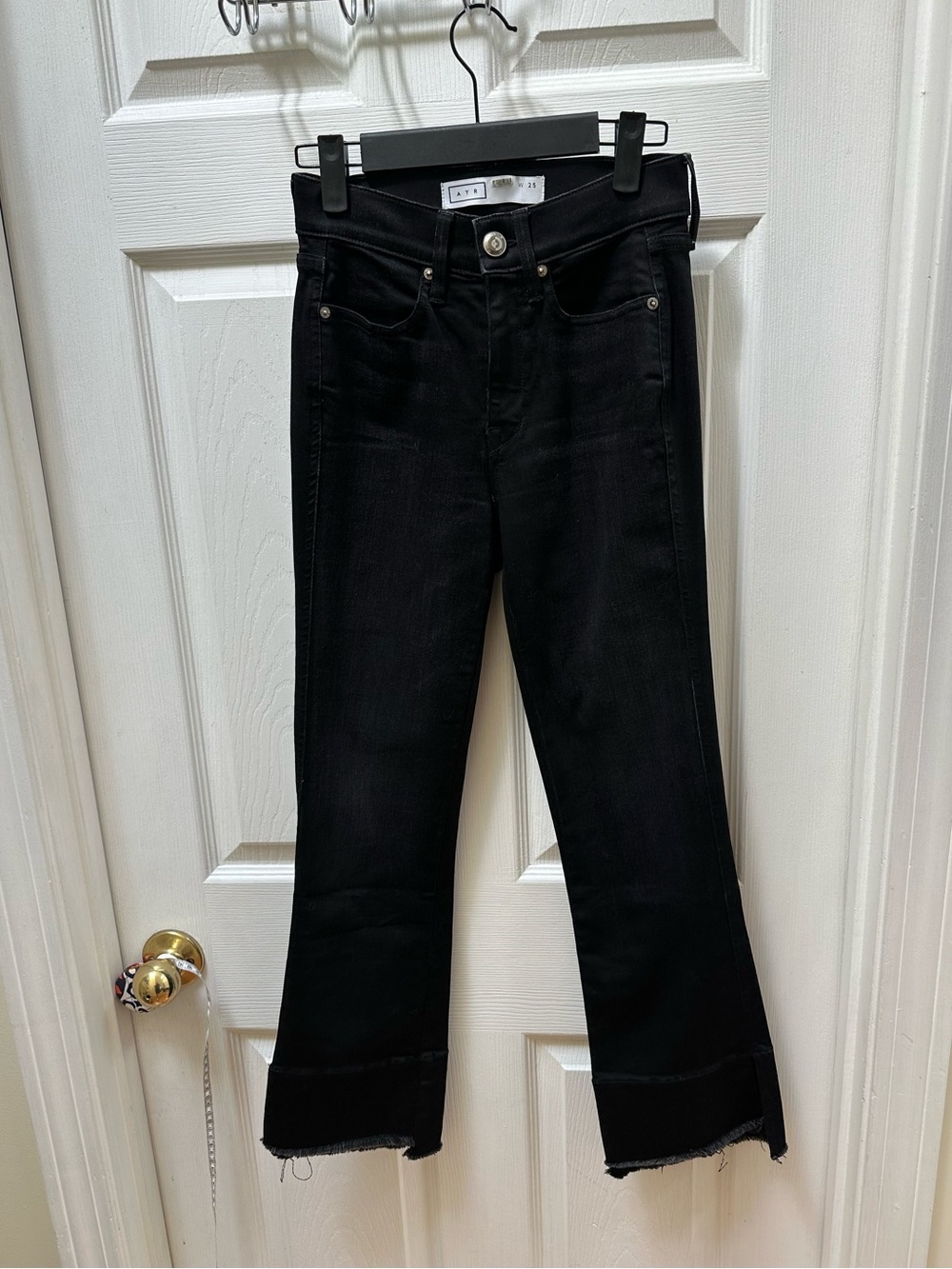 AYR The Shade Black Cropped straight flare Jeans Frayed Hem 25